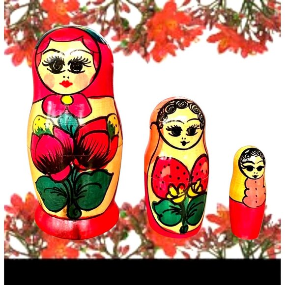 Vintage Russian Nesting Doll Set of 3 Red Floral Matryoshka USSR Christmas - Picture 3 of 12